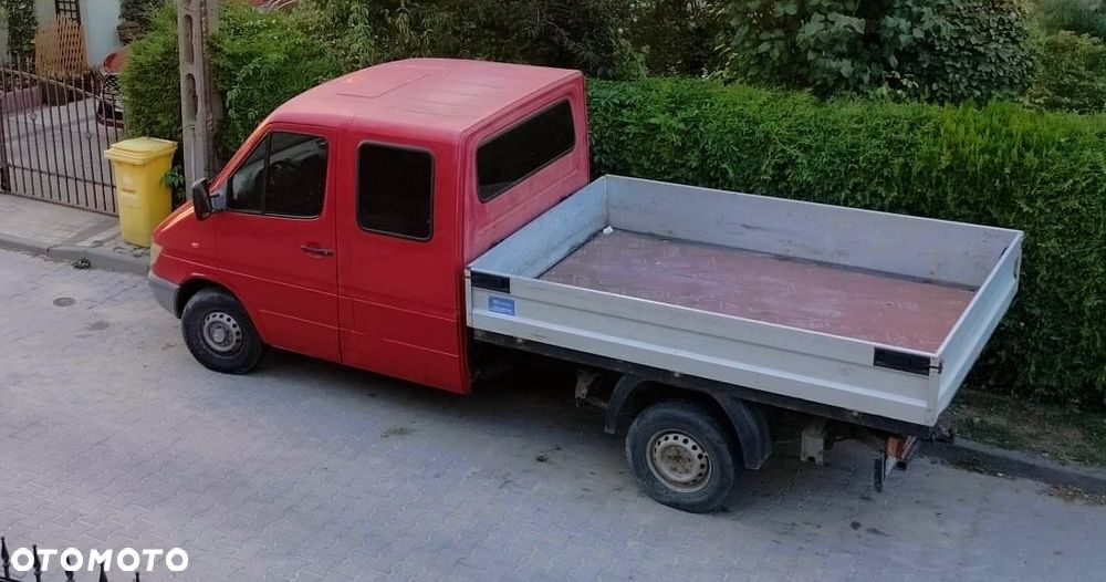 Mercedes-Benz Sprinter - 2