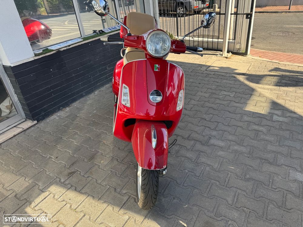 Vespa GTS Super - 7
