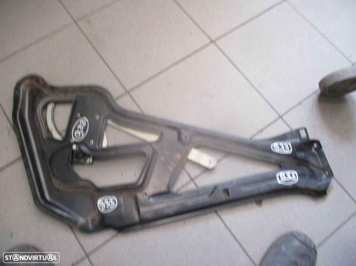 Elevador Manual Elevm933 VW LT 46 2 CHASSIS CABINE 1999 2.8TDI 130CV 2P BRANCA FE - 2
