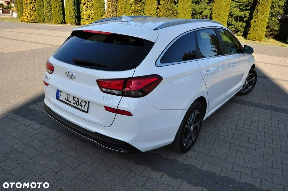 Hyundai i30 1.6 CRDI DCT EDITION 30+ - 17