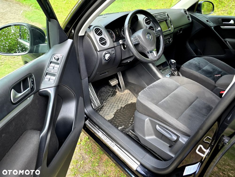 Volkswagen Tiguan 2.0 TDI DPF 4Motion BlueMotion Technology DSG Cup Sport & Style - 11