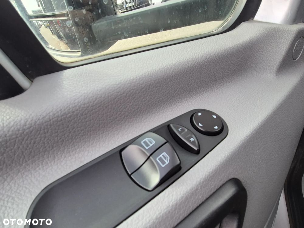 Volkswagen CRAFTER - 27