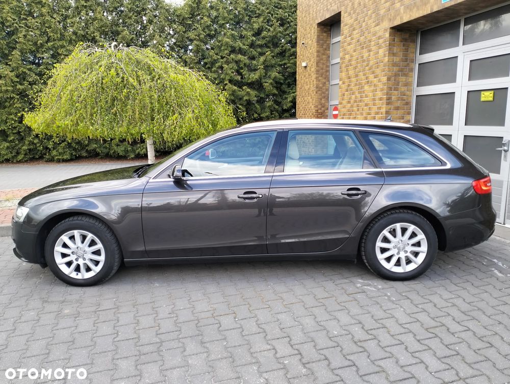 Audi A4 Avant 2.0 TDI DPF quattro Attraction - 16