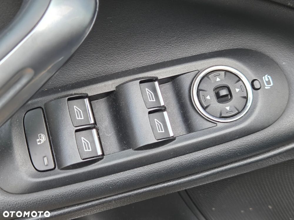 Ford S-Max 2.0 TDCi DPF Platinium X MPS6 - 29