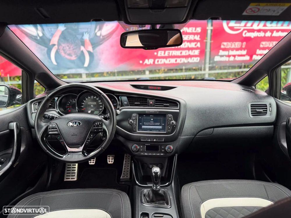 Kia Ceed SW 1.6 CRDi GT Line - 14