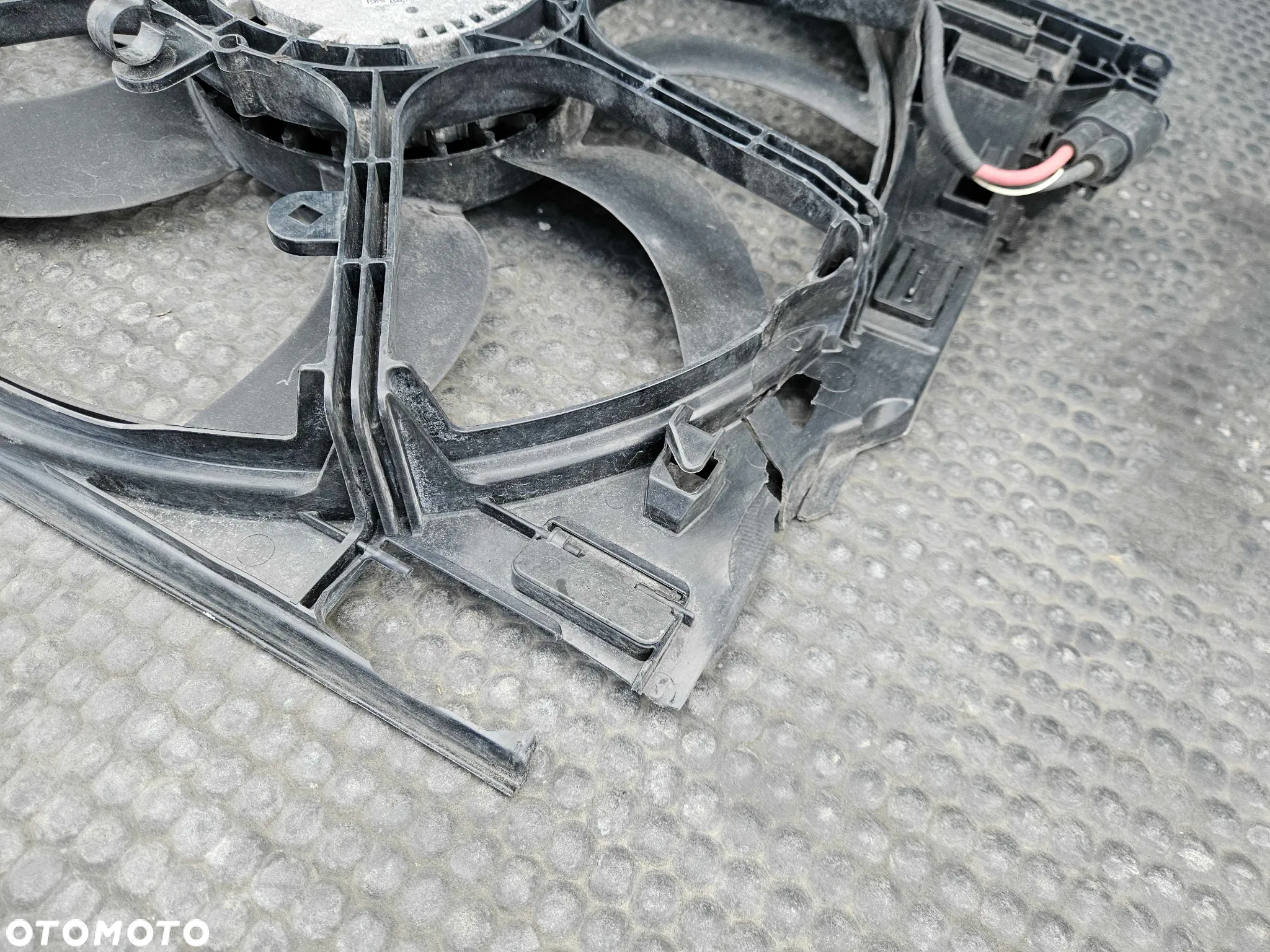 Obudowa Wentylator Wiatrak Chlodnicy 3.0 D BMW 5 F10 F11 - 7