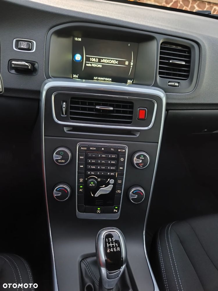 Volvo V60 D2 Kinetic - 18