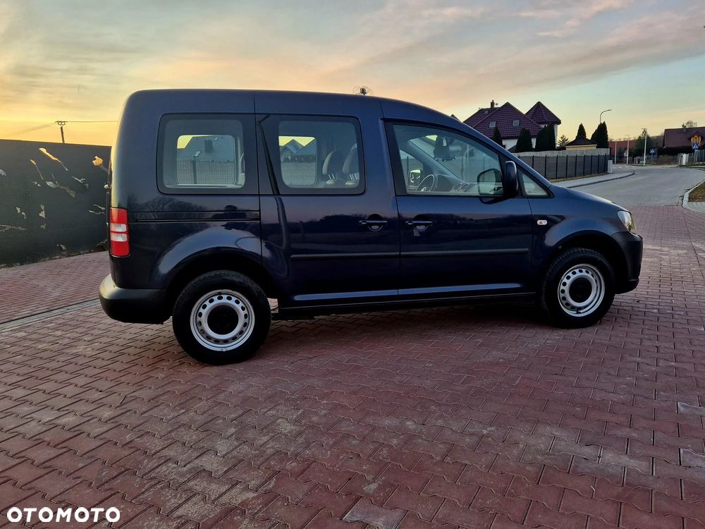 Volkswagen Caddy - 10