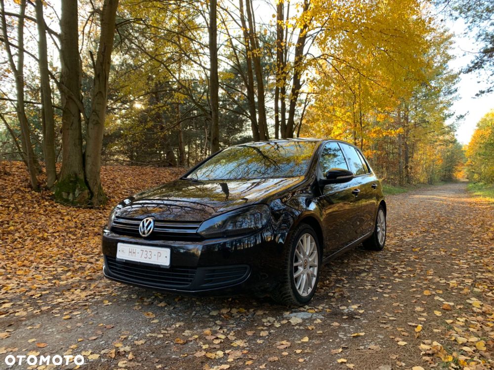 Volkswagen Golf - 1