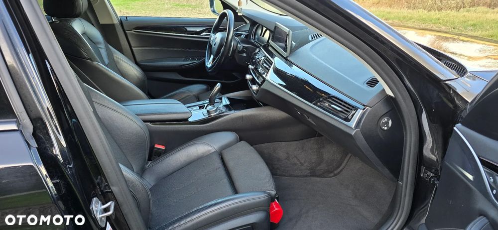 BMW Seria 5 518d Sport Line sport - 11