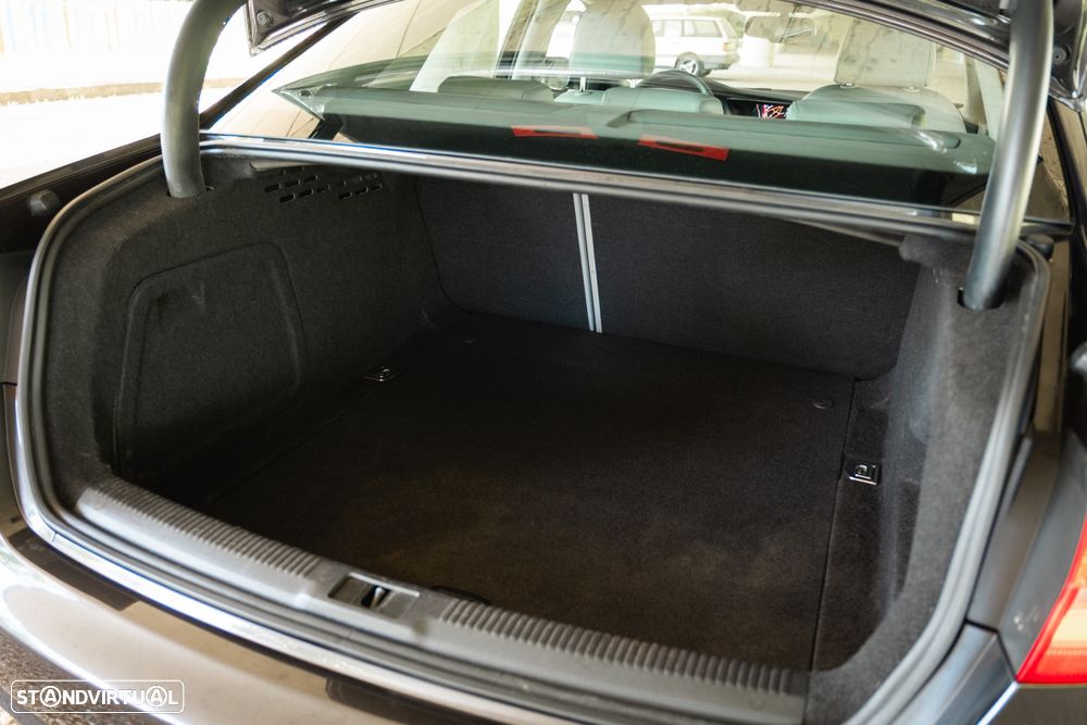 Audi A4 2.0 TDI multitronic Business Line Sport - 40