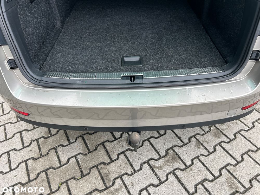 Skoda Superb 2.0 TDI L&K DSG - 14