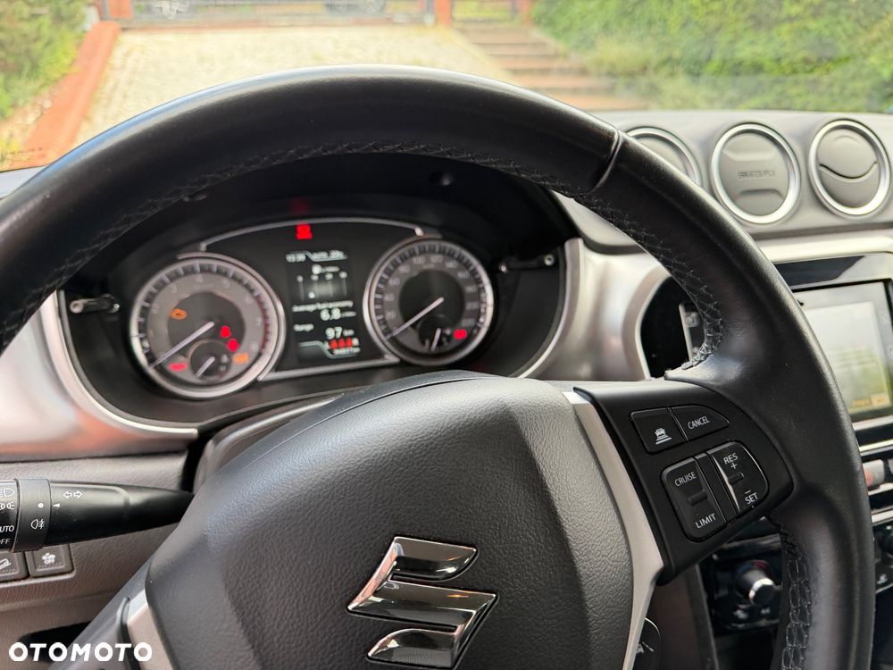 Suzuki Vitara 1.4 Boosterjet SHVS Premium 4WD - 9