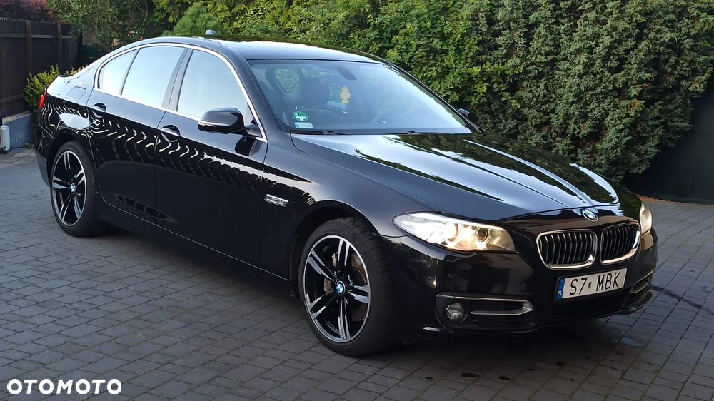 BMW Seria 5 525d xDrive Luxury Line - 23