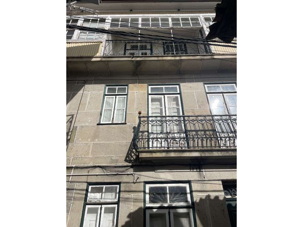 Moradia T3, para reabilitação, em São Cosmado, Viseu - Grande imagem: 3/31