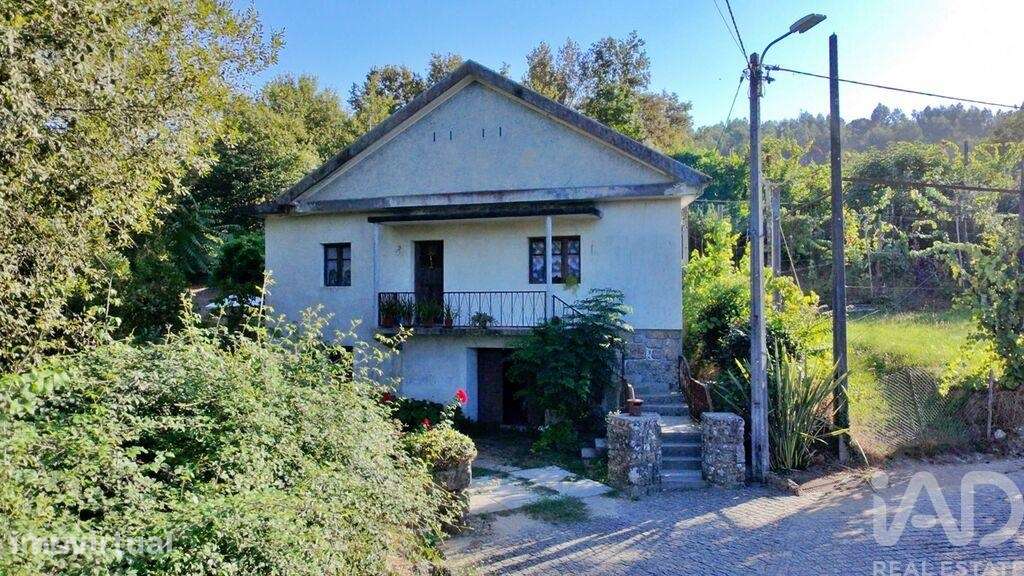 Casa / Villa T4 em Aldão de 310,00 m2 - Grande imagem: 2/28