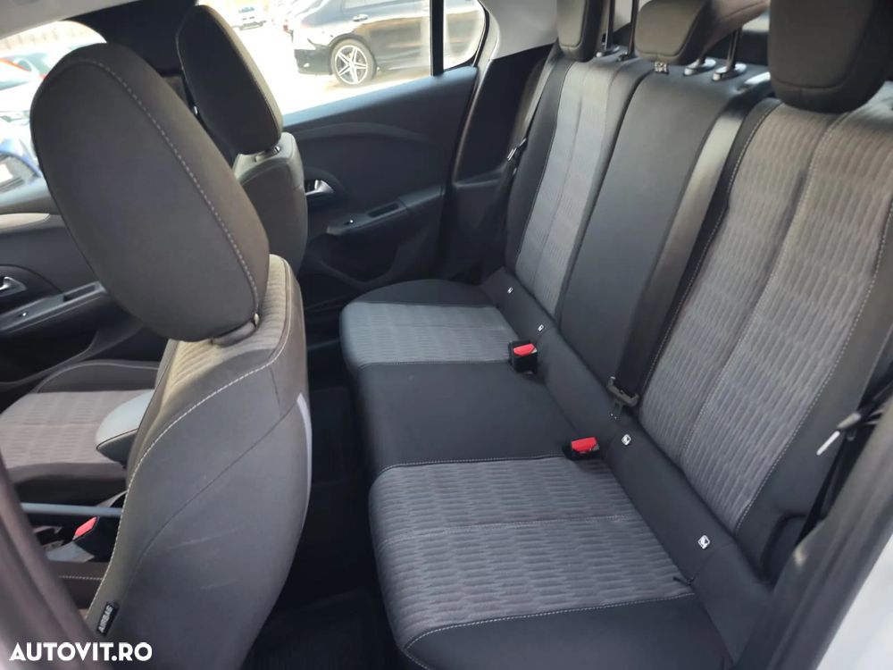 Opel Corsa 1.2 Start/Stop - 11