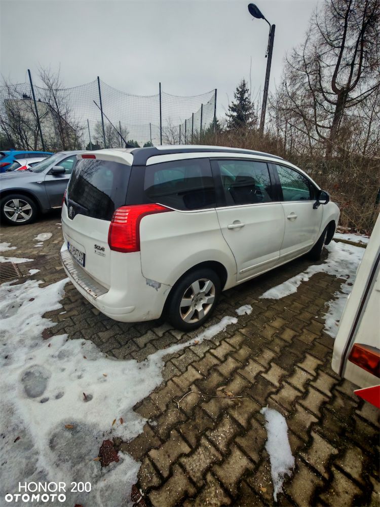 Peugeot 5008 - 1