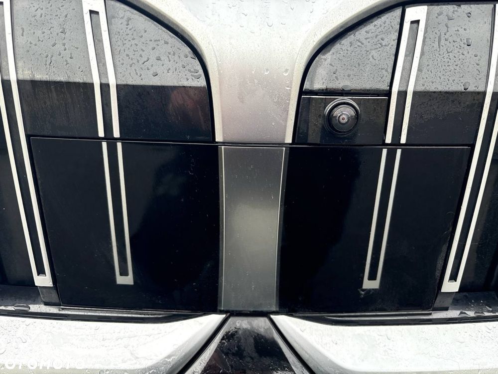 BMW Seria 5 520d xDrive - 13