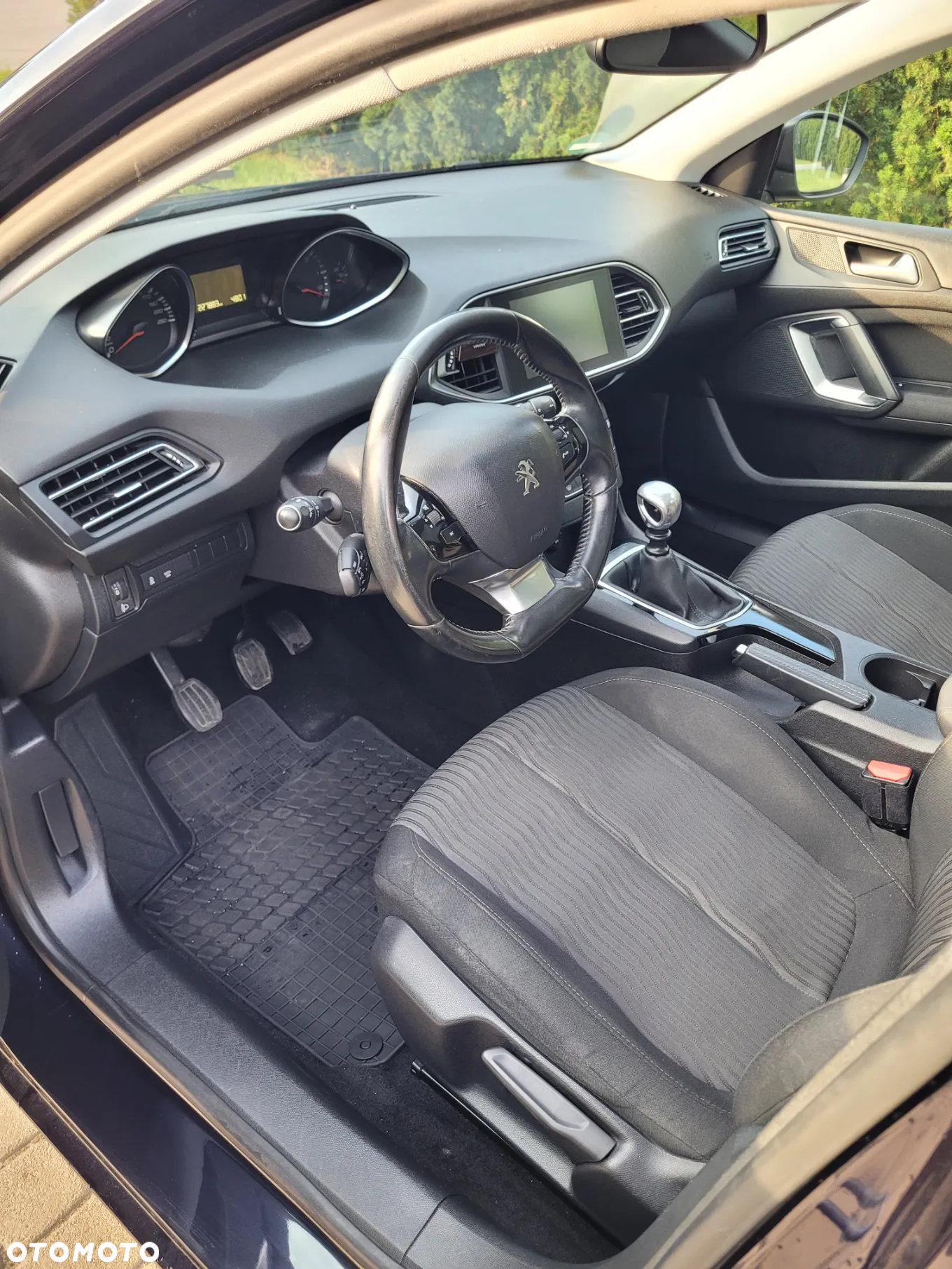 Peugeot 308 1.6 BlueHDi Allure S&S - 10