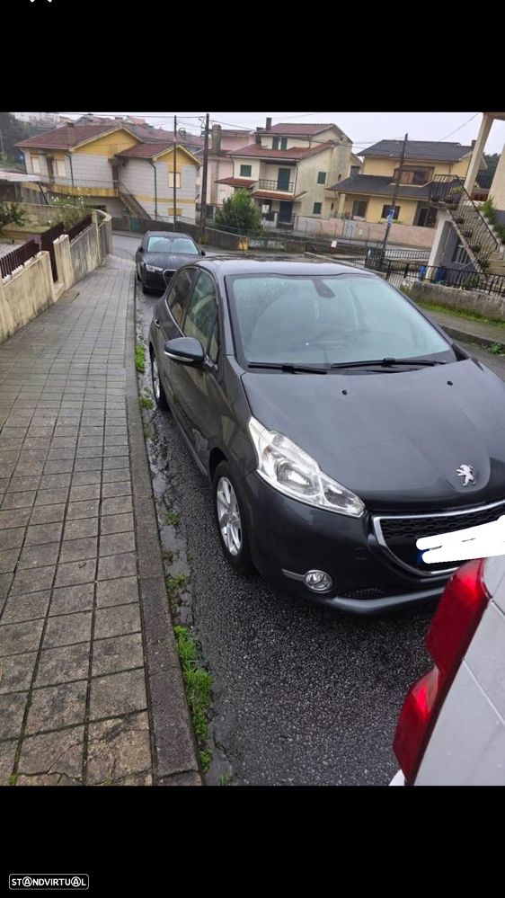 Peugeot 208 1.2 VTi Active - 4