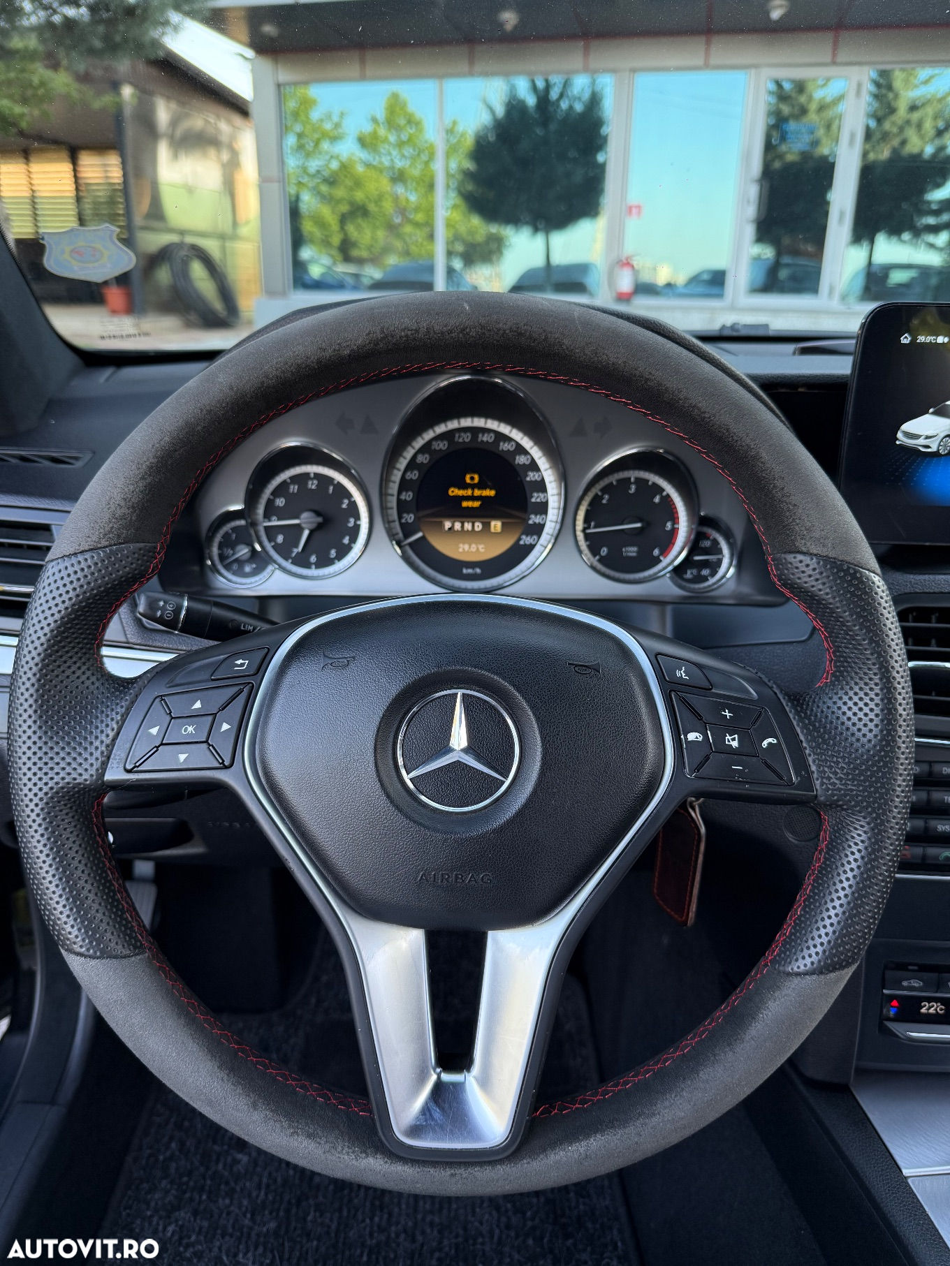 Mercedes-Benz E 220 CDI Coupe 7G-TRONIC - 16