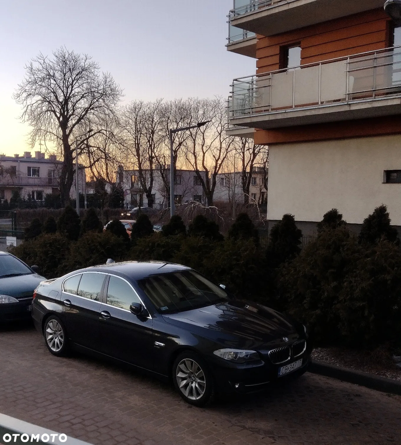 BMW Seria 5 528i xDrive - 28