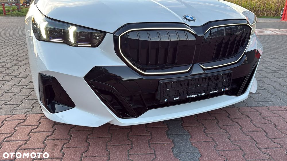 BMW Seria 5 520i - 26