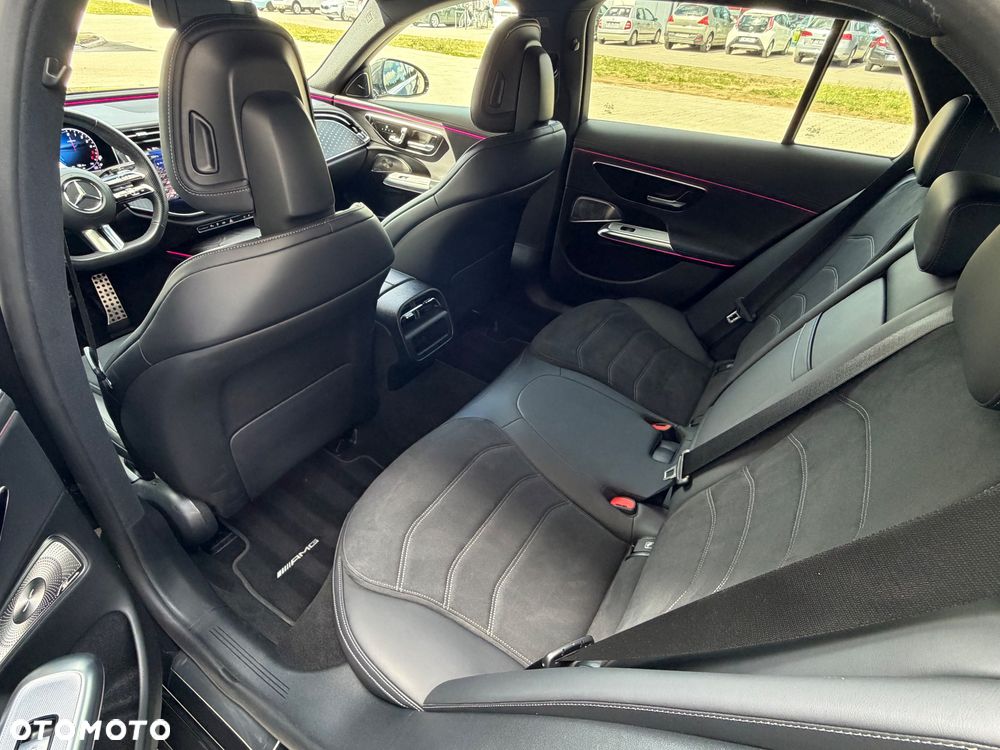 Mercedes-Benz Klasa E 300de 4Matic 9G-TRONIC AMG Line NIGHT Edition - 19
