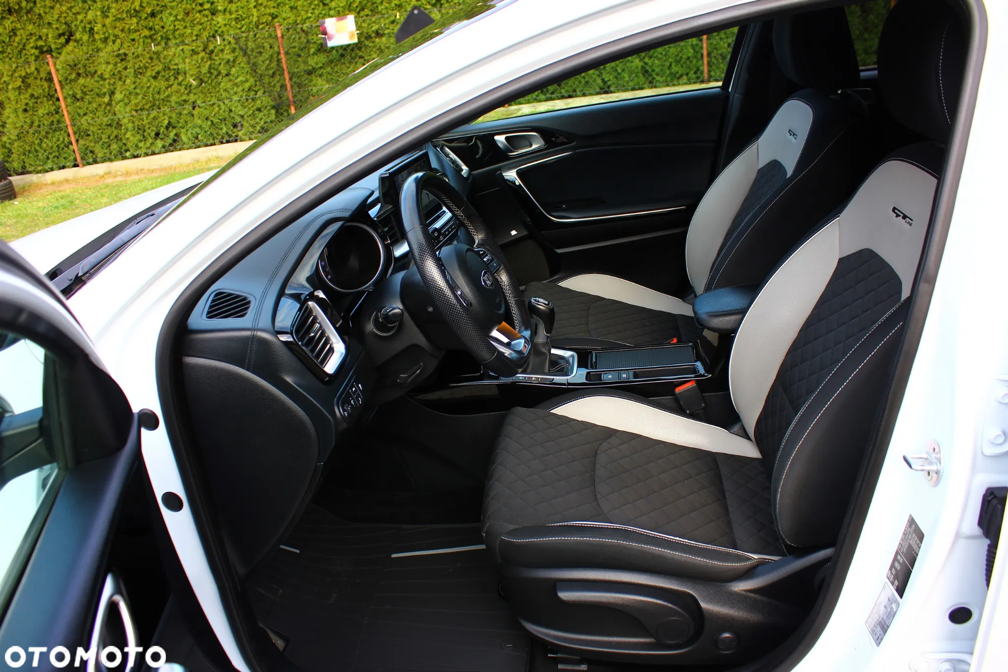 Kia ProCeed 1.4 T-GDI GT Line - 24