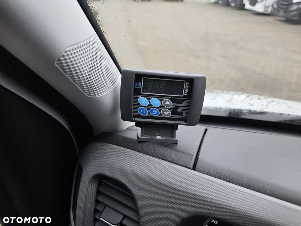 Iveco 50C18 Mroźnia Chłodnia -20 + 20 st. Winda 1000 kg 8EP Krajowy Ledy Nawigacja Wzmocniony dmc 3500 kg ! - 18