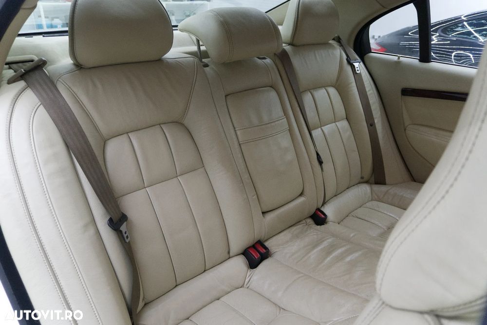 Volvo S80 D5 AWD Executive Geartronic - 13