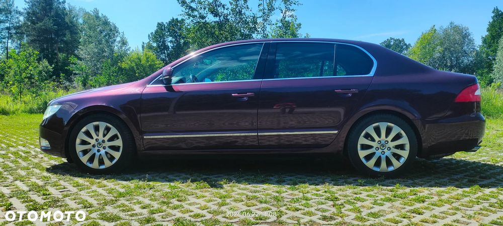 Skoda Superb 2.0 TDI Elegance DSG - 8