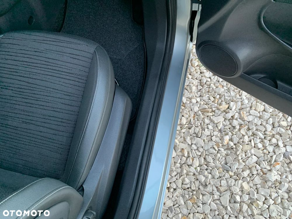 Opel Corsa 1.4 16V Navi - 38