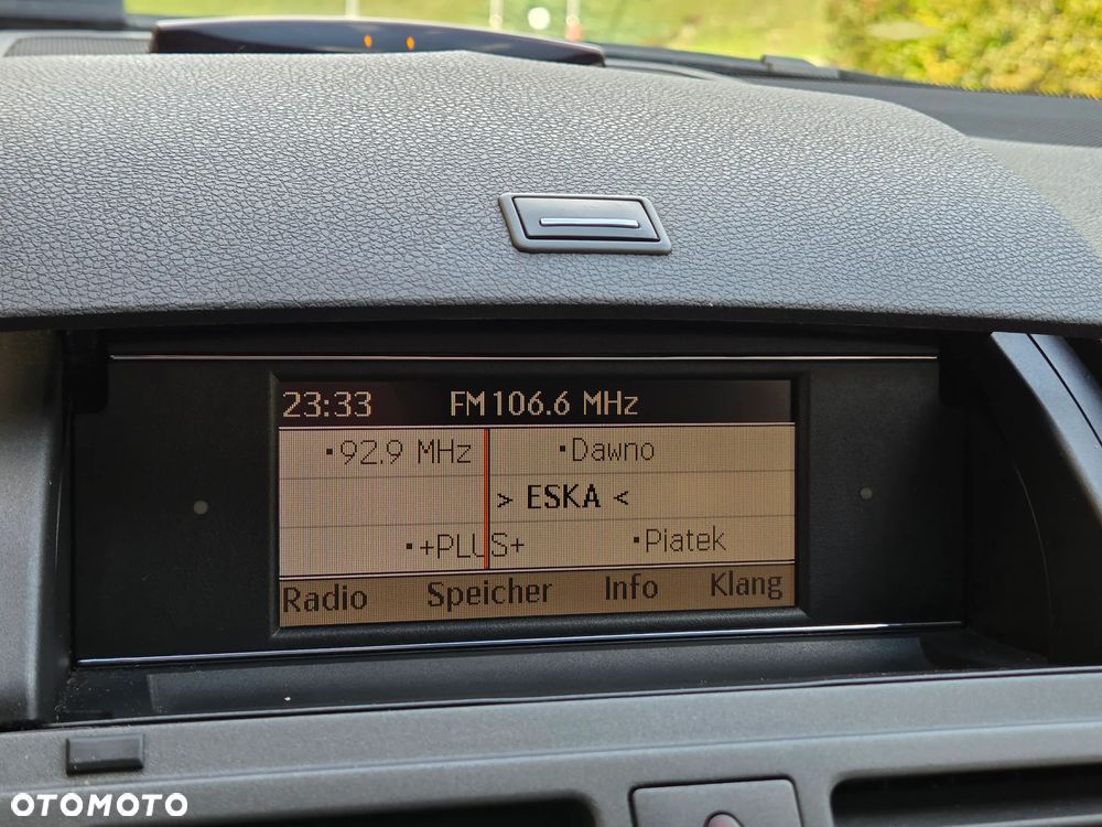 Mercedes-Benz Klasa C 200 (BlueEFFICIENCY) Avantgarde - 34