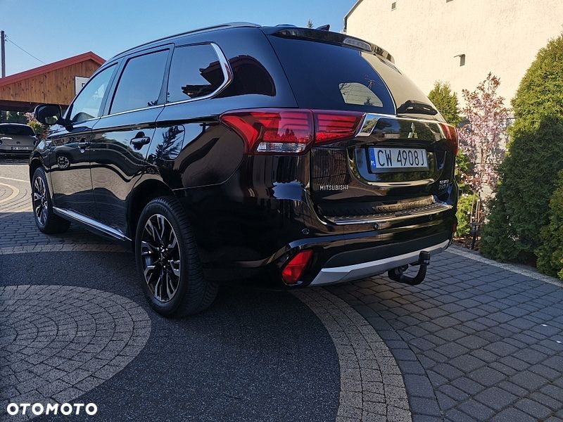 Mitsubishi Outlander 2.0 4WD Plus - 6