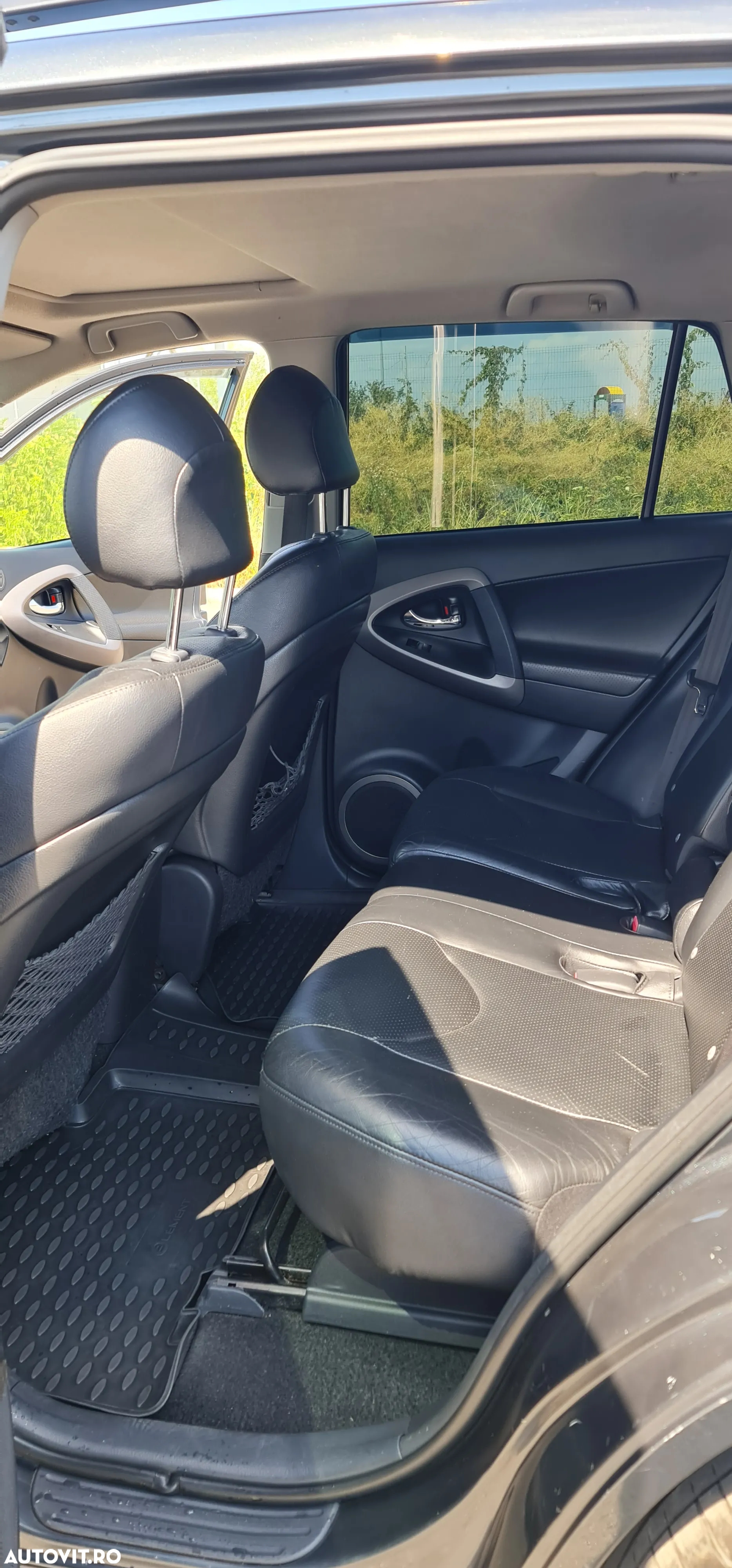 Toyota RAV4 2.0 Aut Luxury - 10