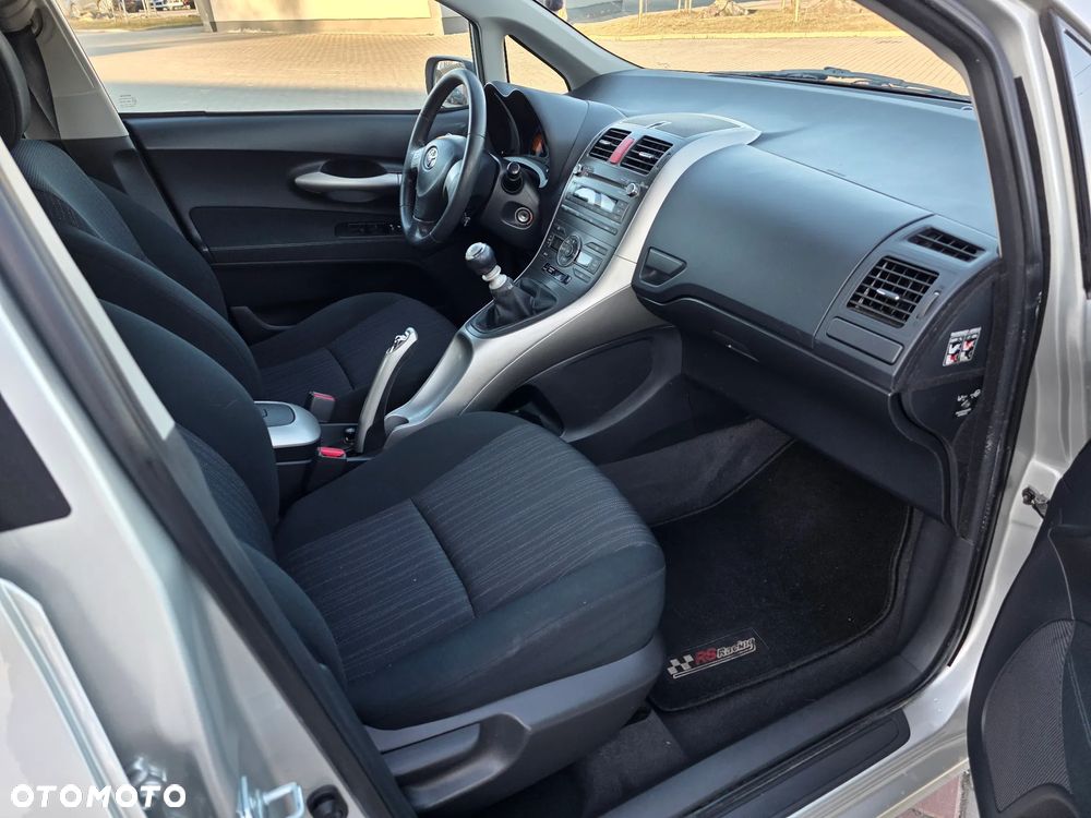Toyota Auris 1.6 Life - 23