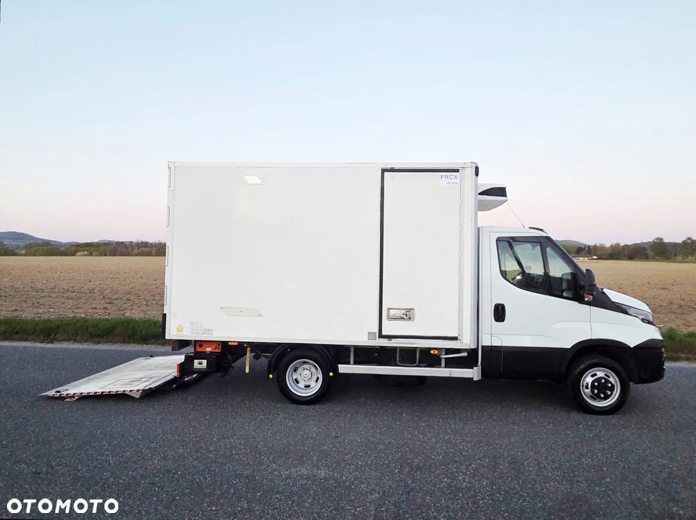 Iveco DAILY 35C16 2.3 160 PS 2018 CHŁODNIA Carrier PULSOR 400 IZOTERMA KONTENER WIDNA DHOLLANDIA MOŻLIWY KREDYT LEASING MROŹNIA - 14