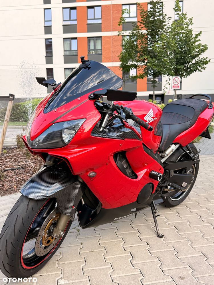 Honda CBR - 1