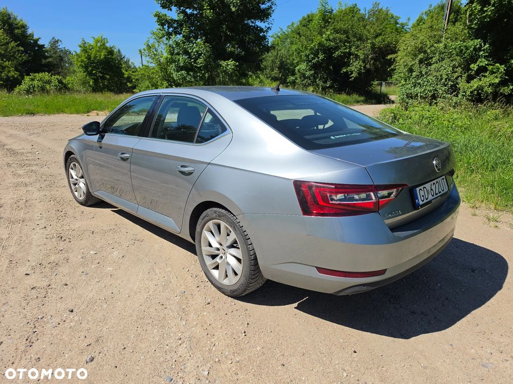 Skoda Superb 2.0 TDI Ambition DSG7 - 7