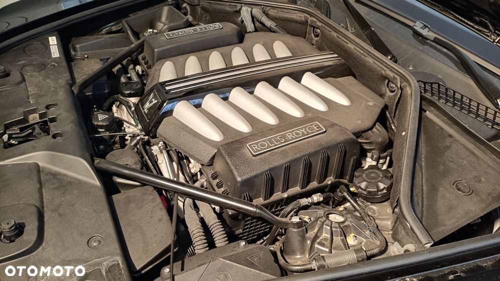 Rolls-Royce Ghost - 24