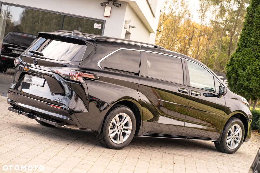 Toyota Sienna - 23