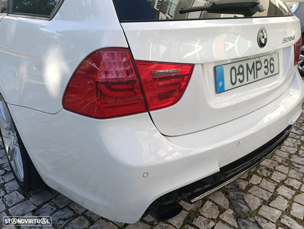 BMW 320 d Pack M - 10