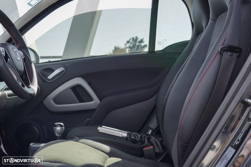 Smart ForTwo Coupé 1.0 T Brabus - 9