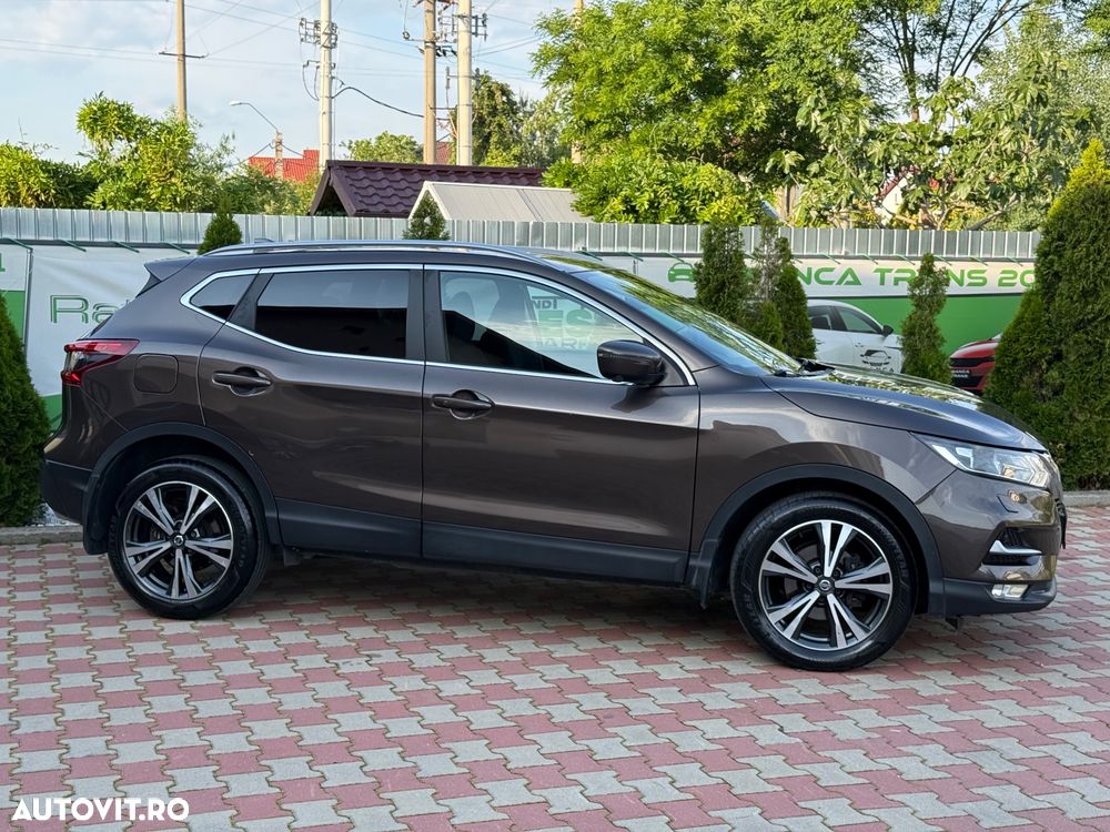 Nissan Qashqai 1.3 DIG-T DCT N-CONNECTA - 11