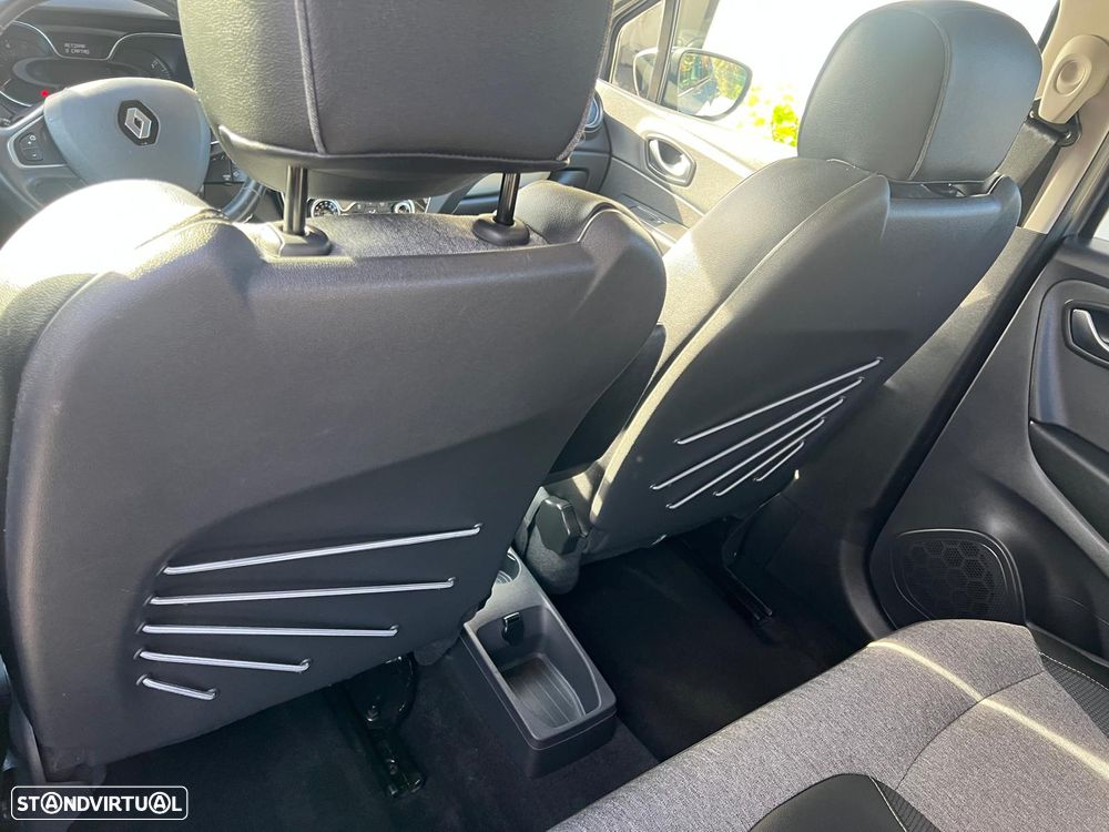 Renault Captur 1.5 dCi Exclusive - 17