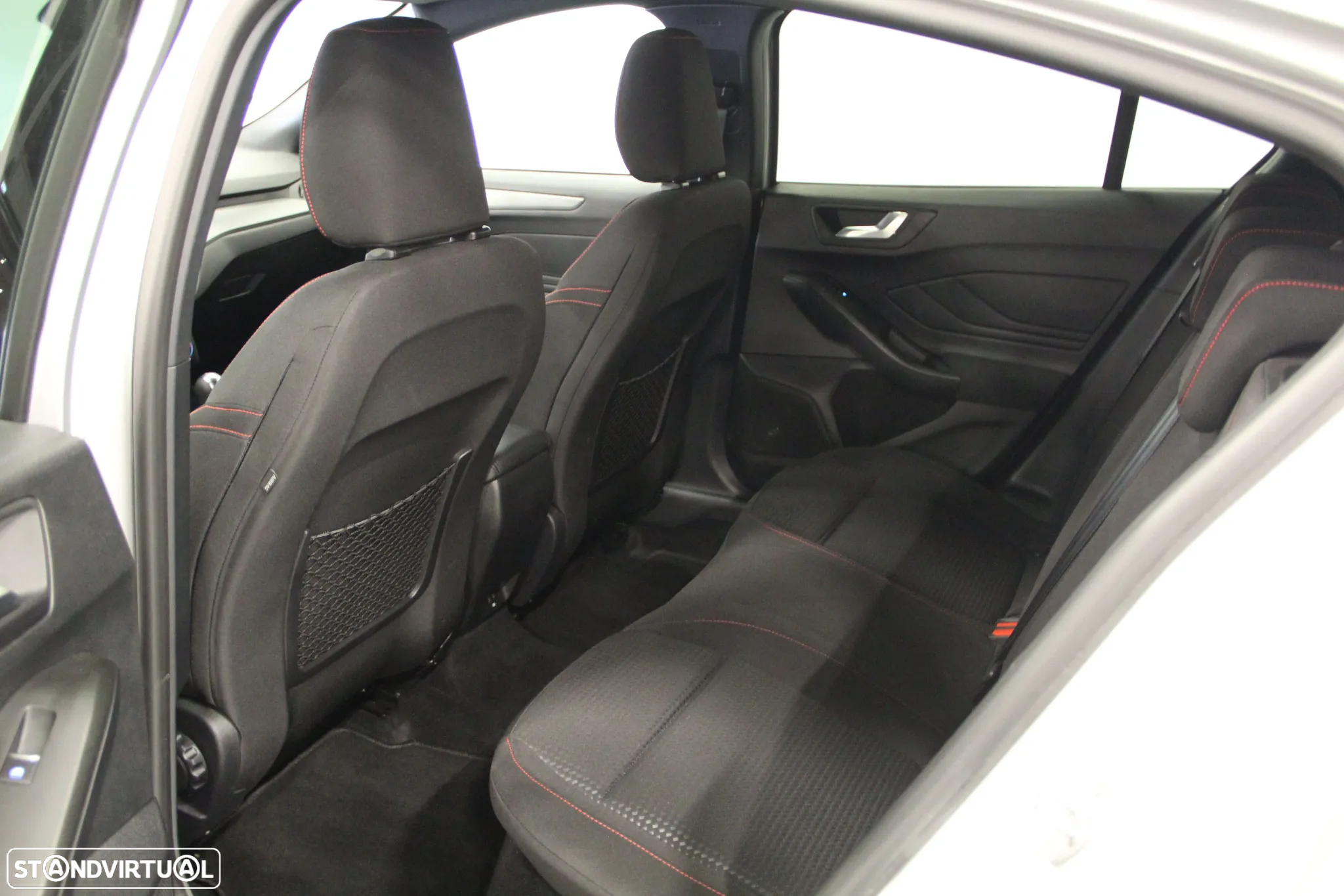Ford Focus 1.0 EcoBoost MHEV Active - 6