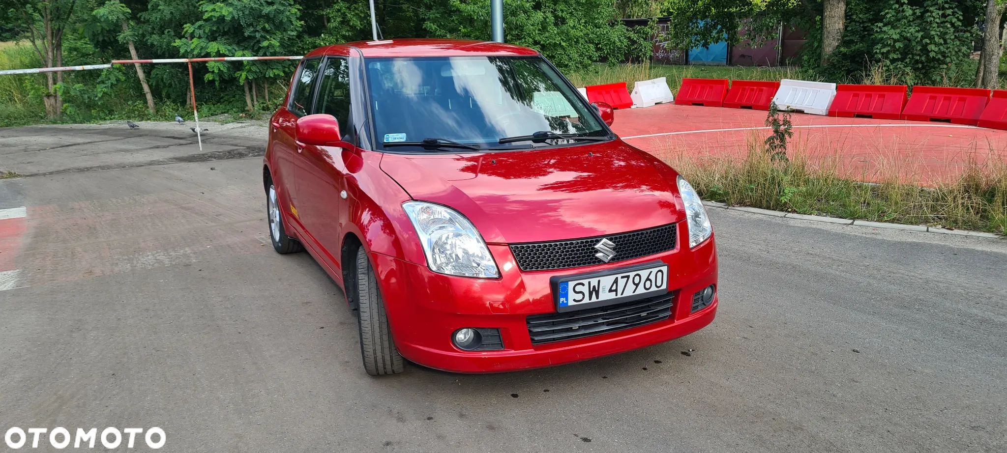 Suzuki Swift - 1