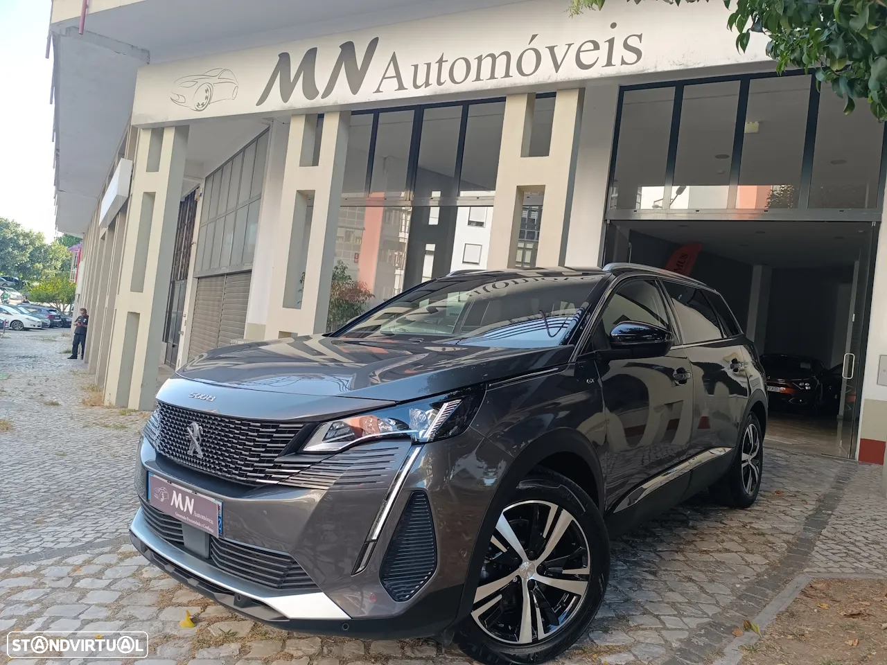 Peugeot 5008 1.2 PureTech GT EAT8 - 2